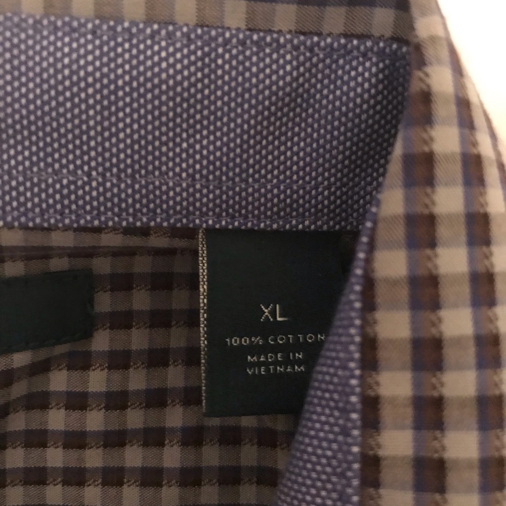 Perry Ellis Button Up - Picture 3 of 3